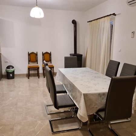 Apartman Gilan Seget Vranjica Eksteriør billede