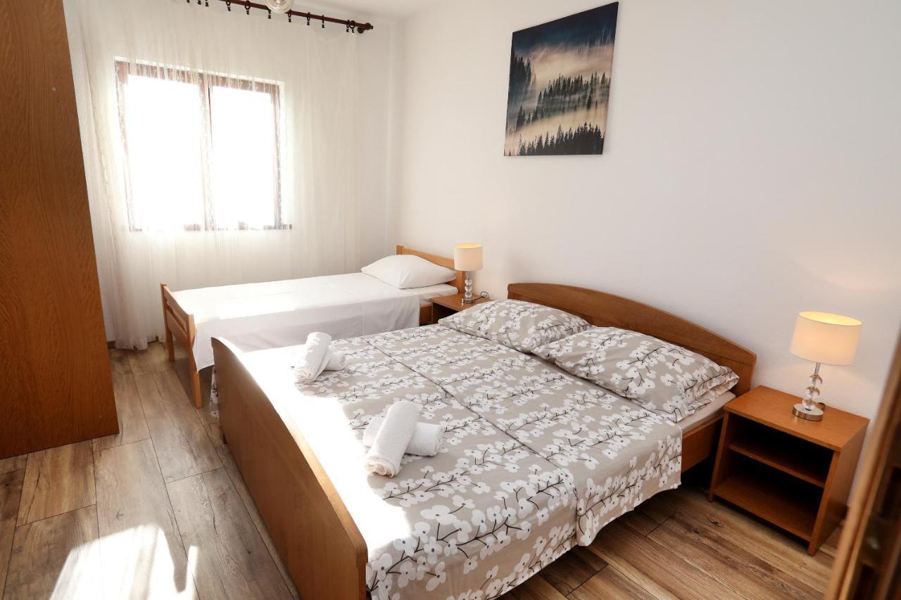 Apartman Gilan Seget Vranjica Eksteriør billede